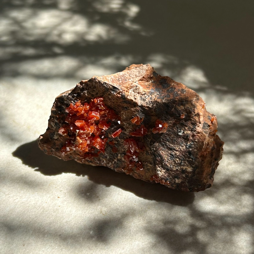 Vanadinite grezza